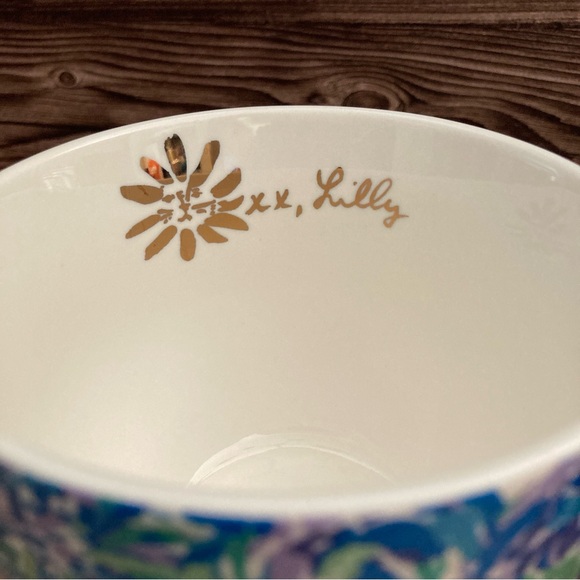 Set of 2 Lilly Pulitzer Mugs Blue Floral Gold Accents Cottagecore Coffee Cups - Picture 6 of 9